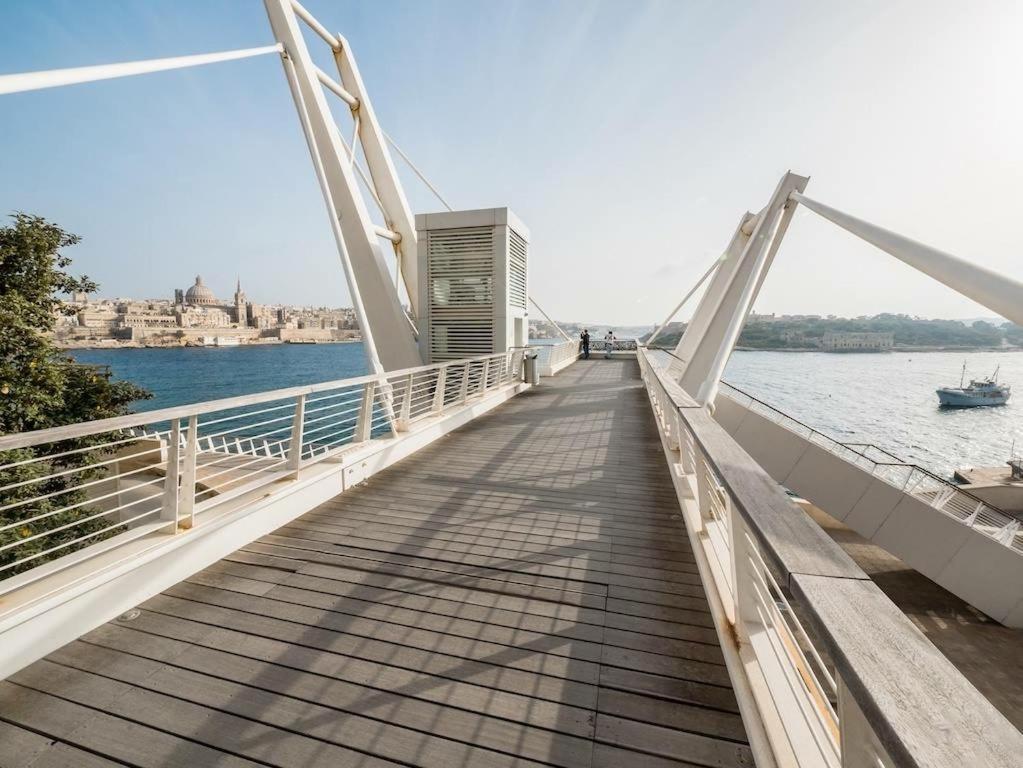 Seafront Lux Apart Inc Pool, Upmarket Area Sliema Extérieur photo