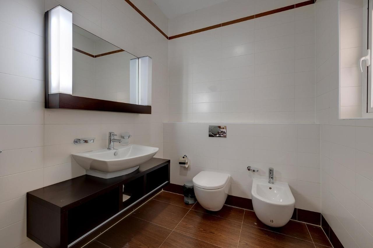 Seafront Lux Apart Inc Pool, Upmarket Area Sliema Extérieur photo